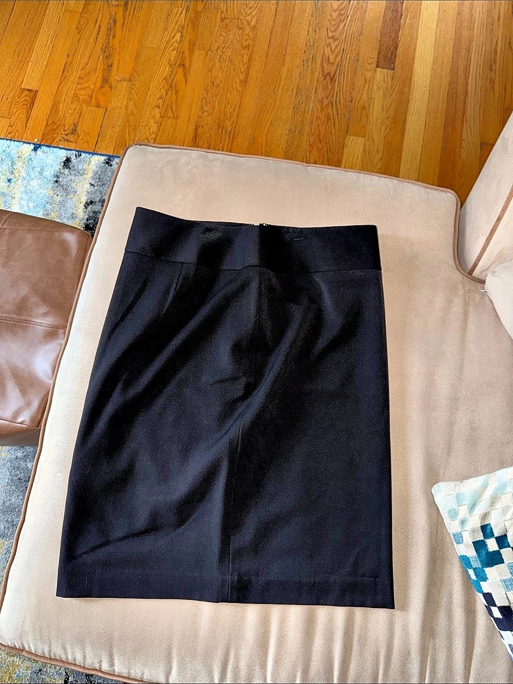 Marcella Black Pencil Skirt Size 8 NWT